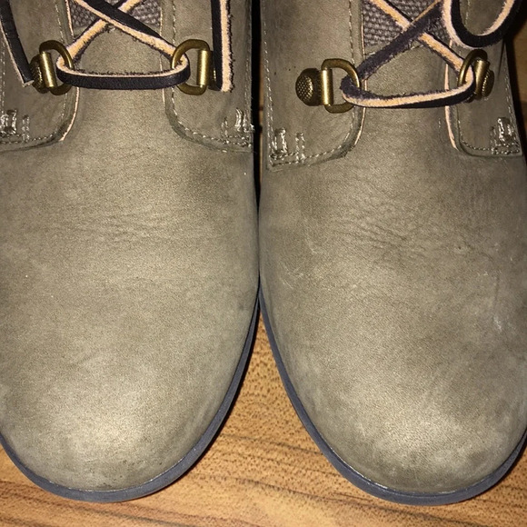 Sperry Luca Peak Ankle Wedge Faux Fur Booties Light Green - Picture 4 of 8